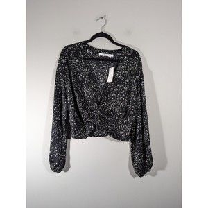NWT ASTR The Label Black Floral Long Sleeve Faux Wrap Crop Blouse Women Size L